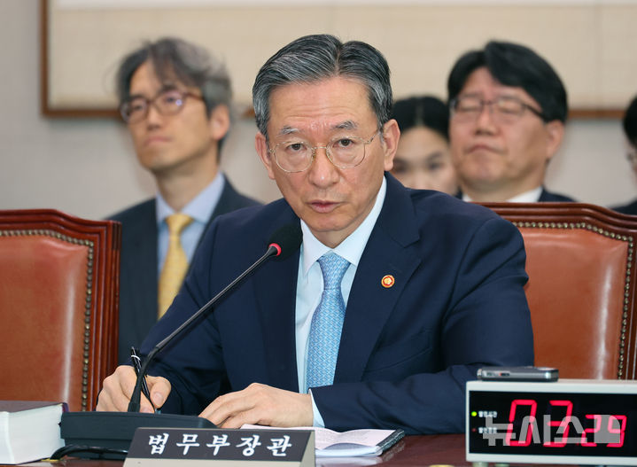 韓法務部長擬重啟民法「動物非物」修正案 以重懲虐待動物者